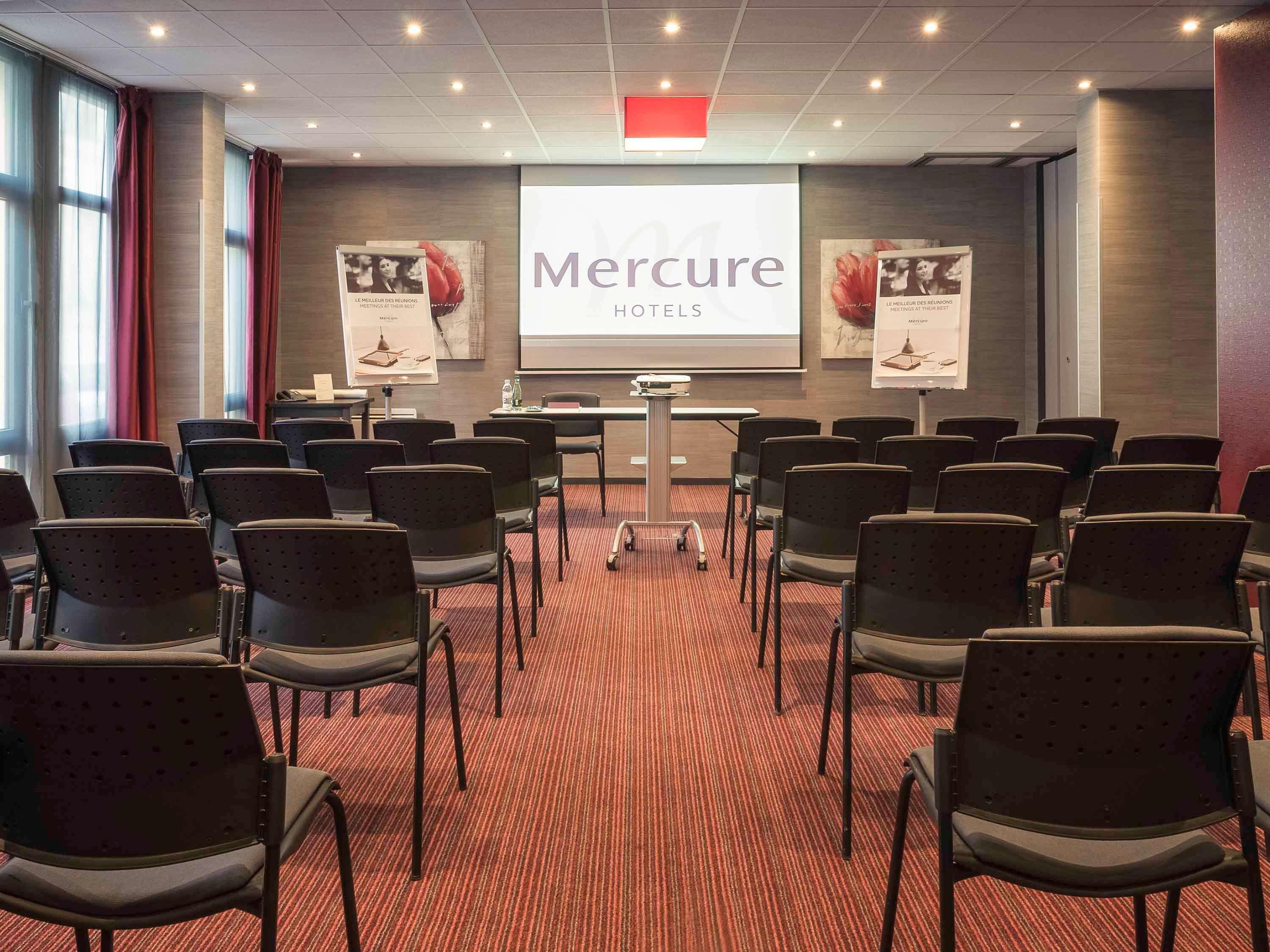 Hotel Mercure Sur 4*